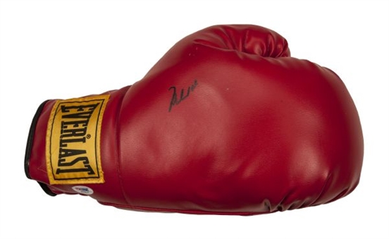 Muhammad Ali Signed Everlast Boxing Glove